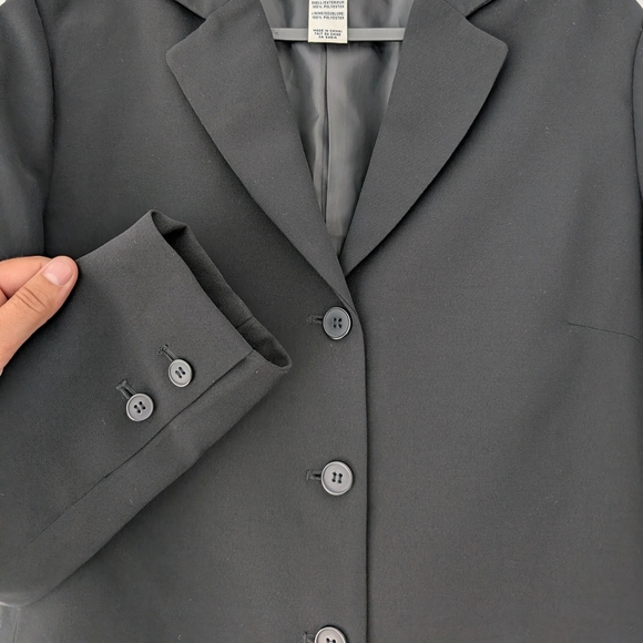 London Fog Women's 4 Buttons Black Blazer ~ Size 10P - Picture 4 of 6
